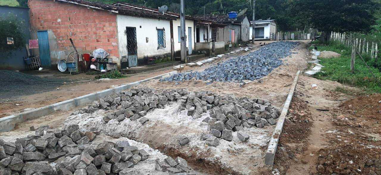 Camacã: Mais 2 ruas em fase de conclusão em São João do Panelinha